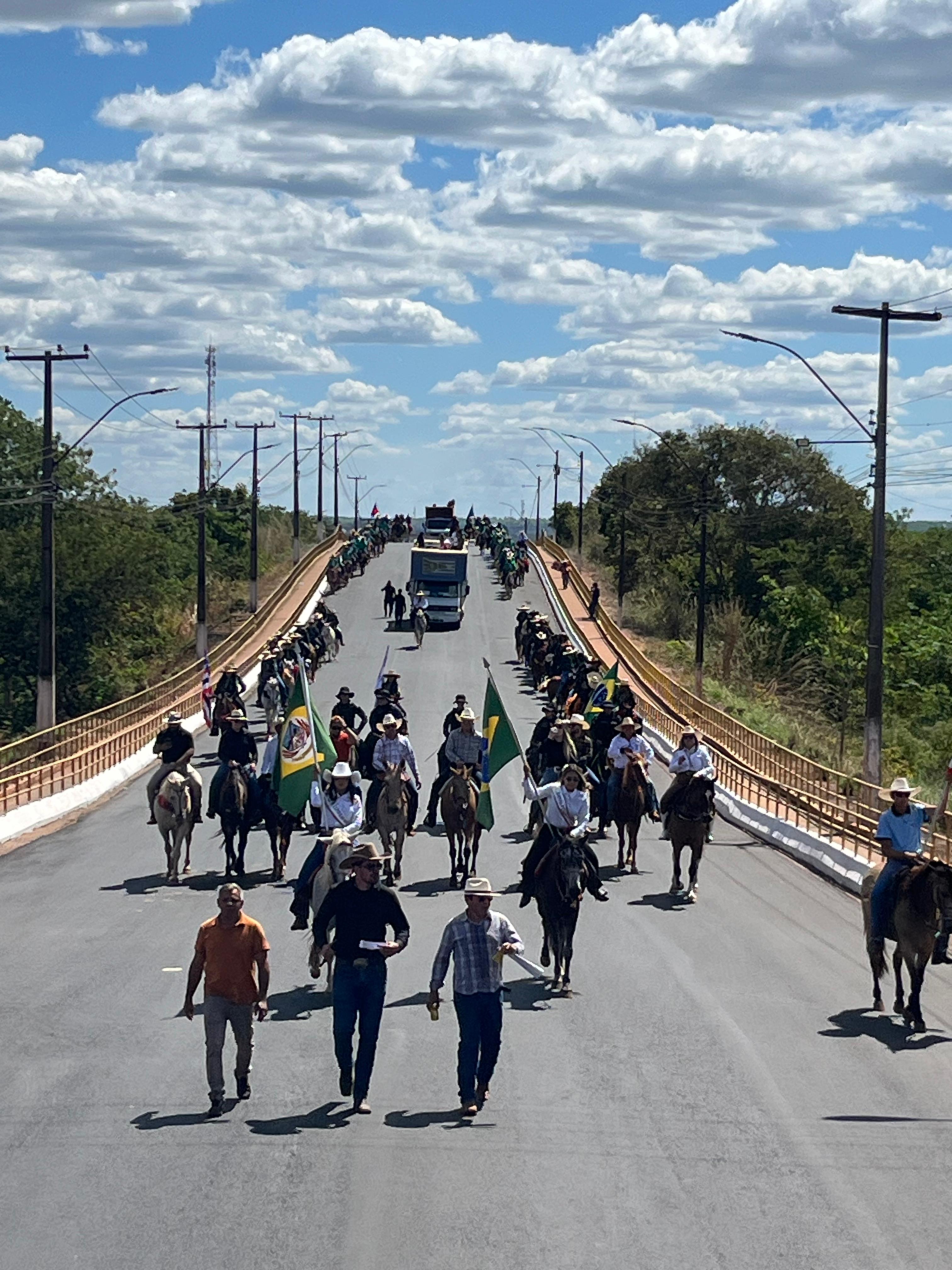 Cavalgada abre oficialmente a 28ª Expofran 2025 reunindo tradição, cultura e o fortalecimento d...