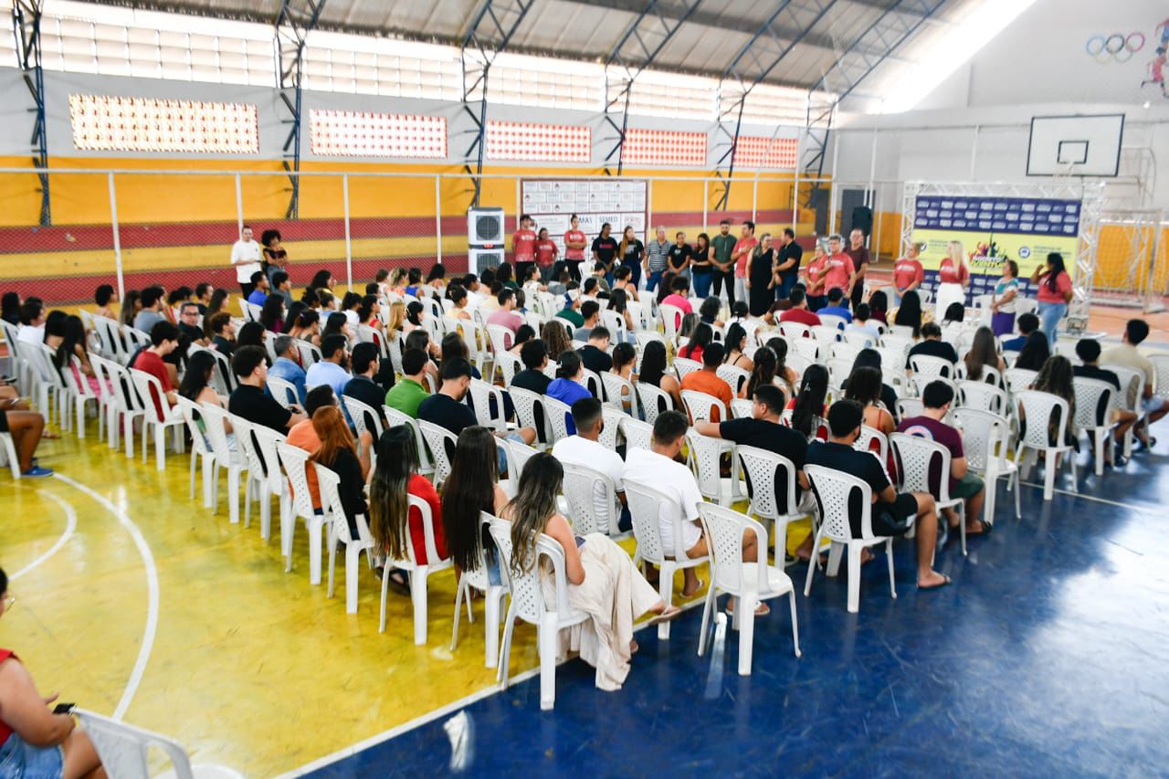 Prefeitura de Porto Franco garante apoio a mais de 500 estudantes universitários por meio do Au...