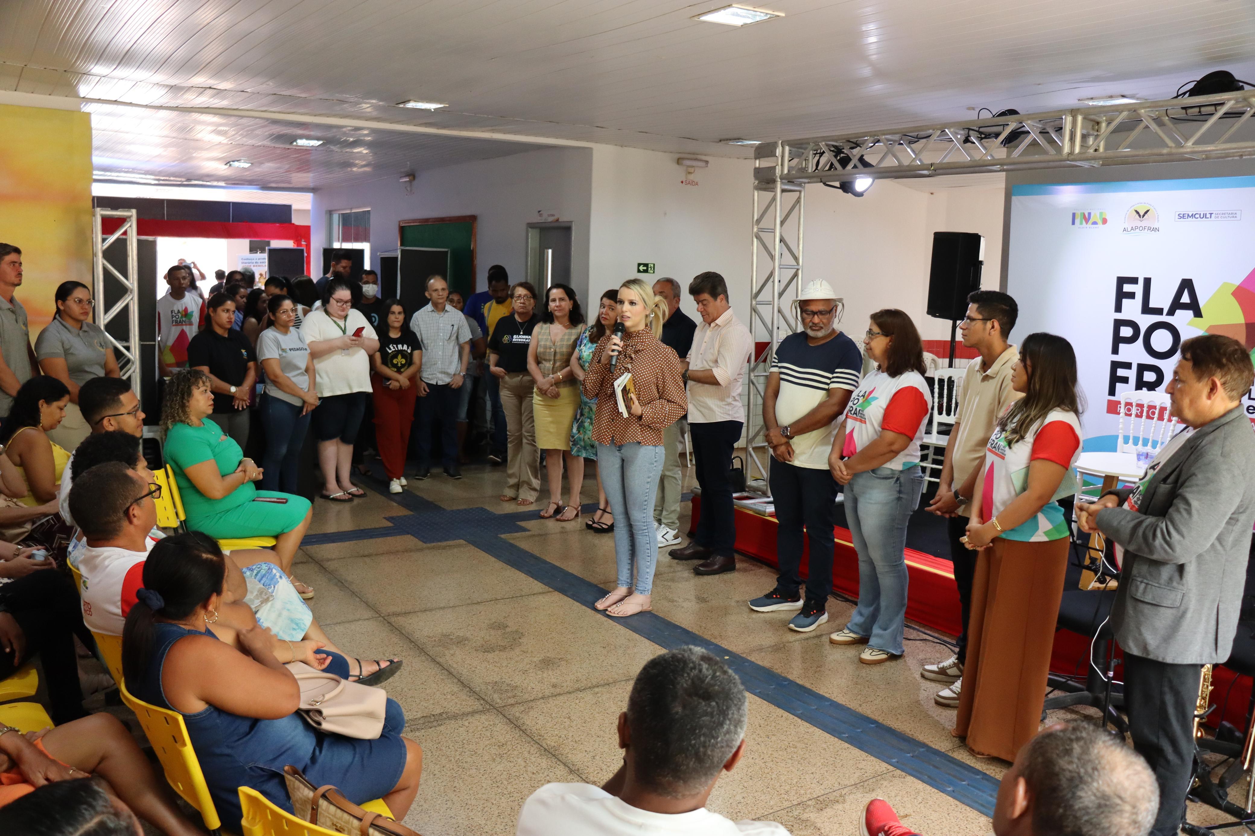 1ª Feira Literária de Porto Franco é marcada por lançamentos de livros e apresentações culturai...