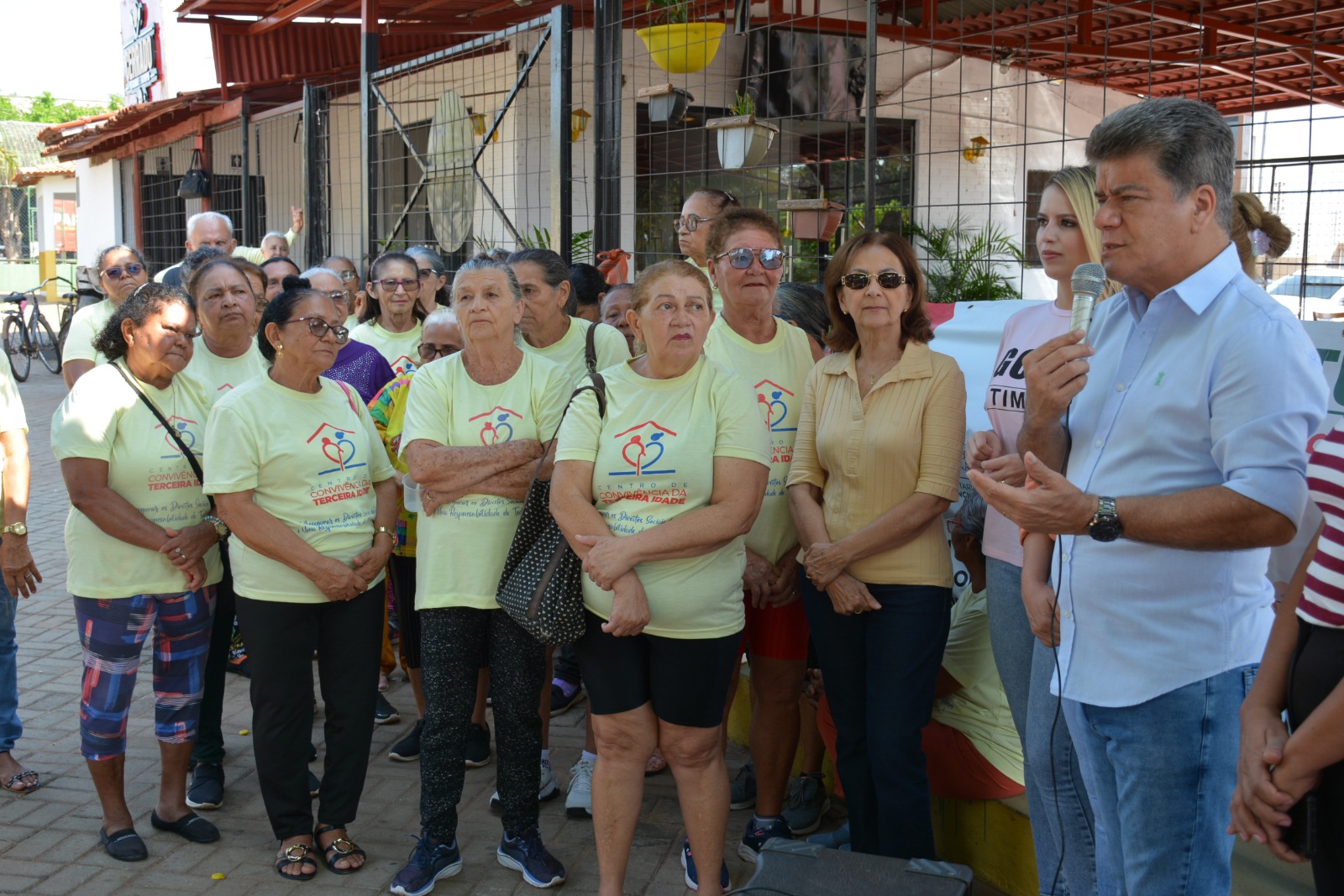 Prefeitura realiza ato alusivo ao Dia Internacional da Pessoa Idosa em Porto Franco  Nesta quar...