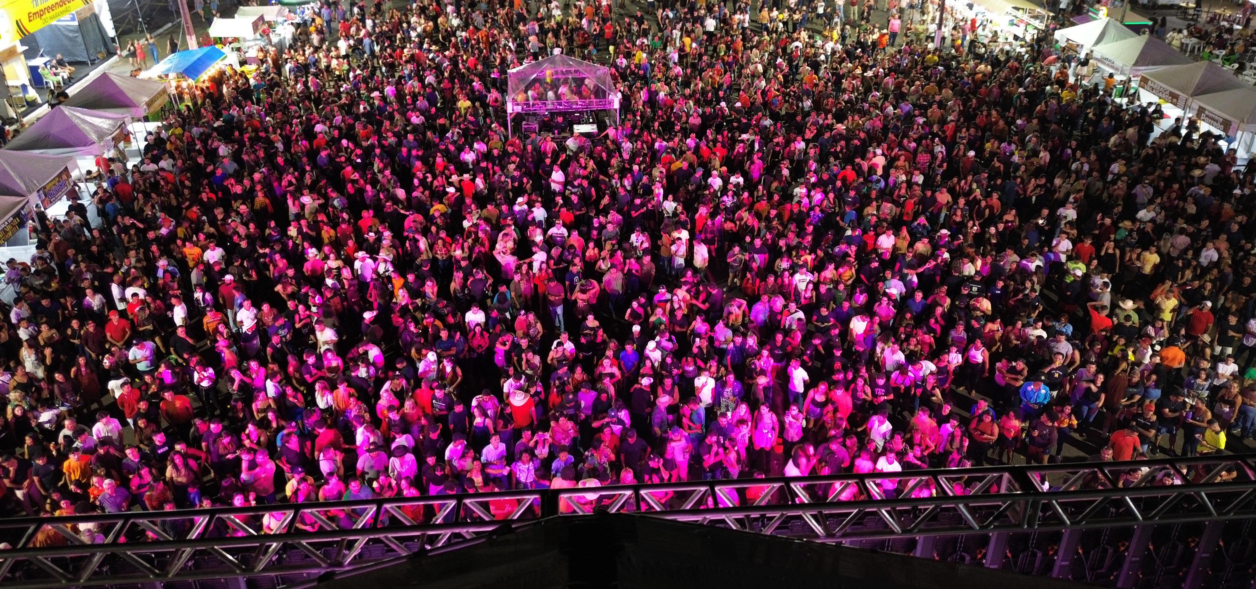 Abertura oficial da Expofran 2025 movimenta Porto Franco com grande público e muito sucesso