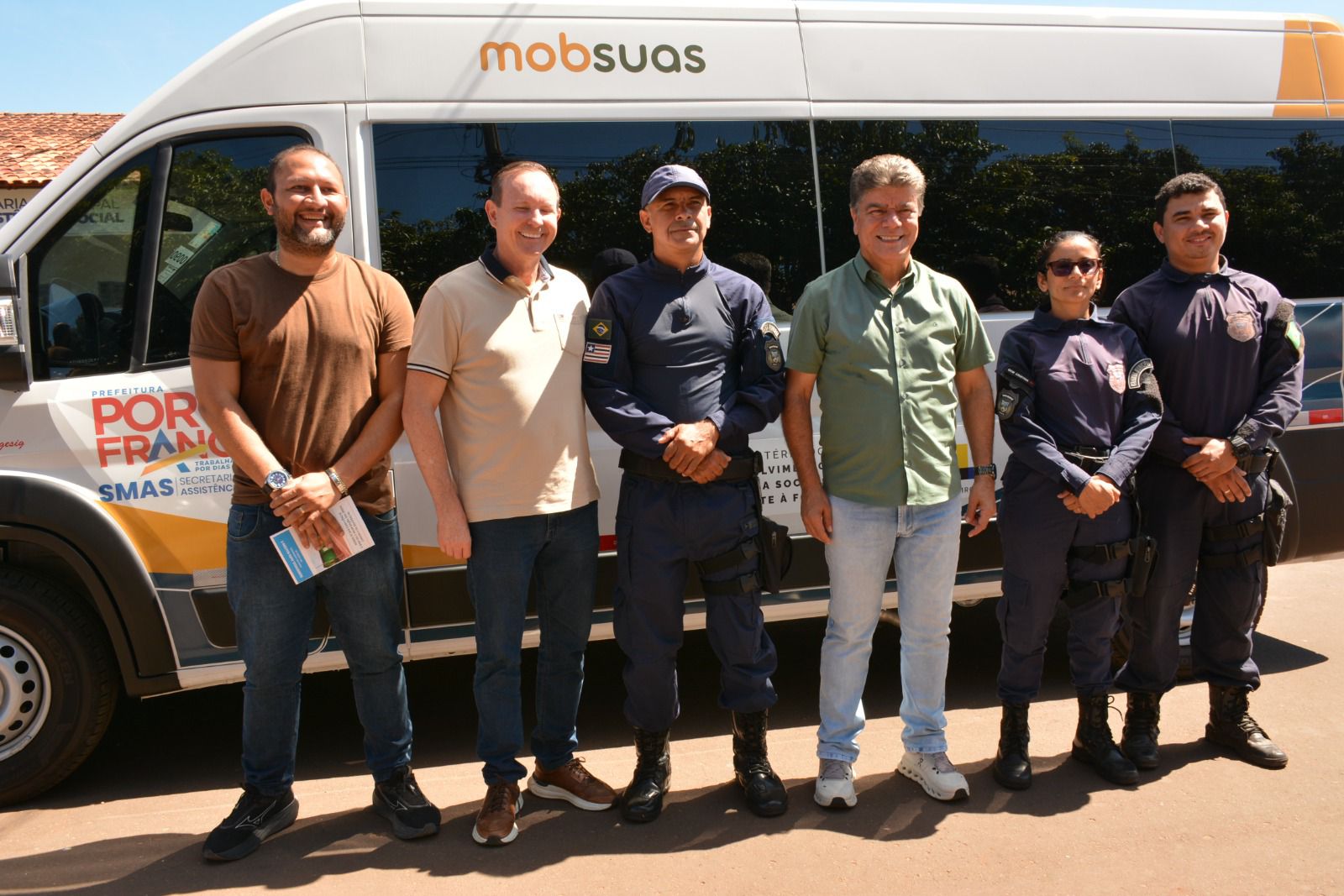 Porto Franco fortalece Assistência Social com entrega da Van MOB lSUAS