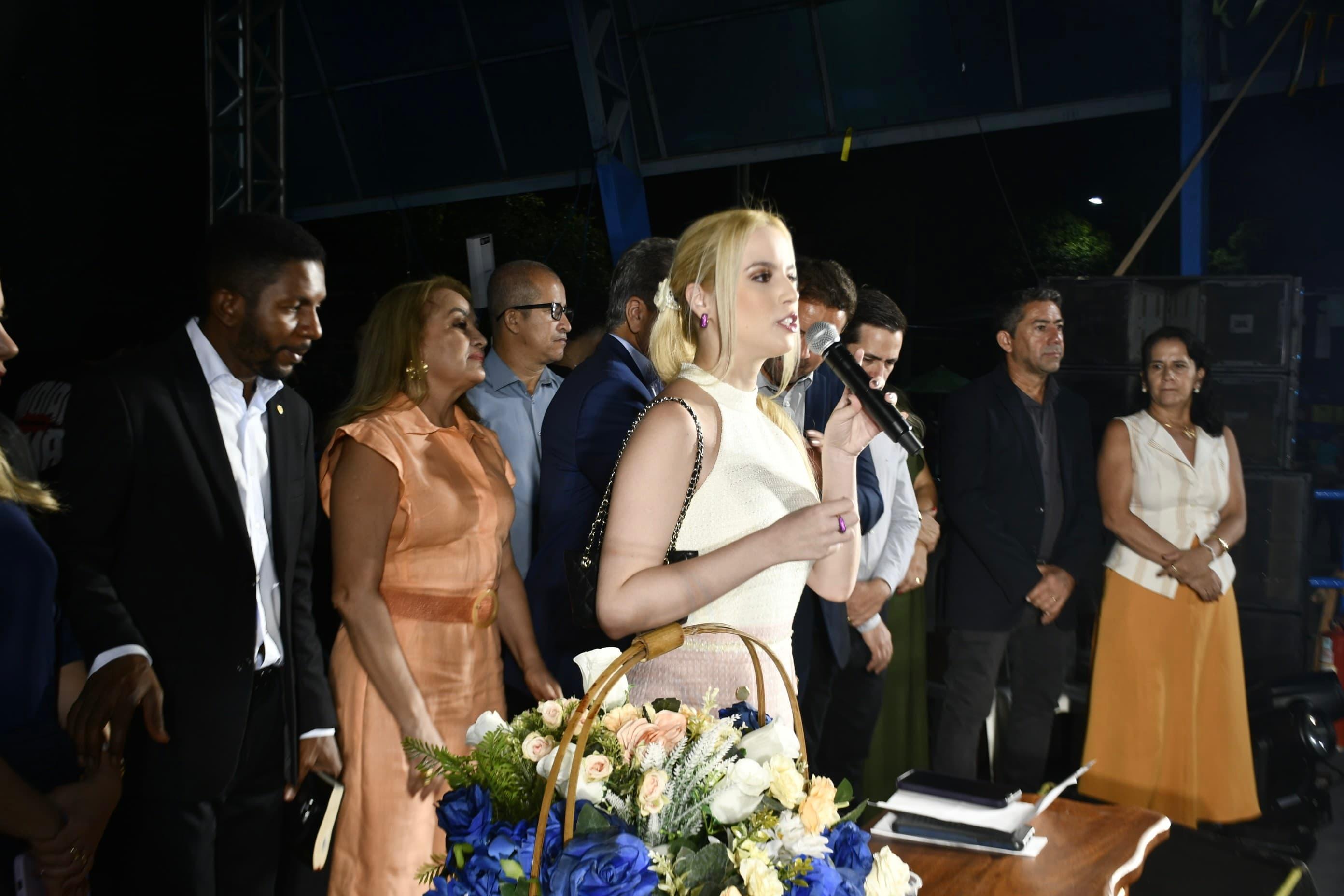 Multidão celebra o Dia Municipal do Evangélico em Porto Franco com noite de fé, louvor e gratid...