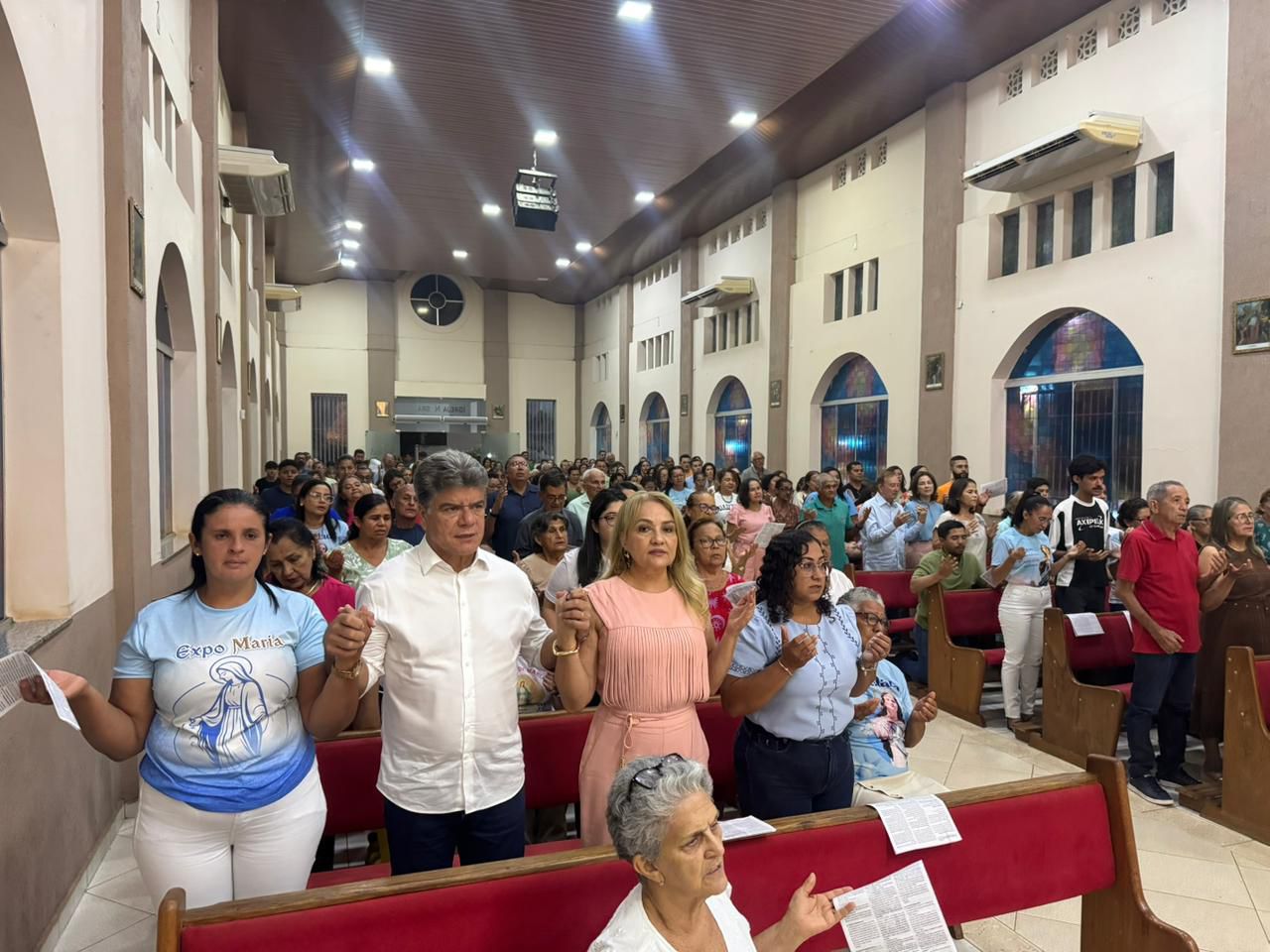 Porto Franco celebra Dia da Padroeira com fé, devoção, procissão e missa solene