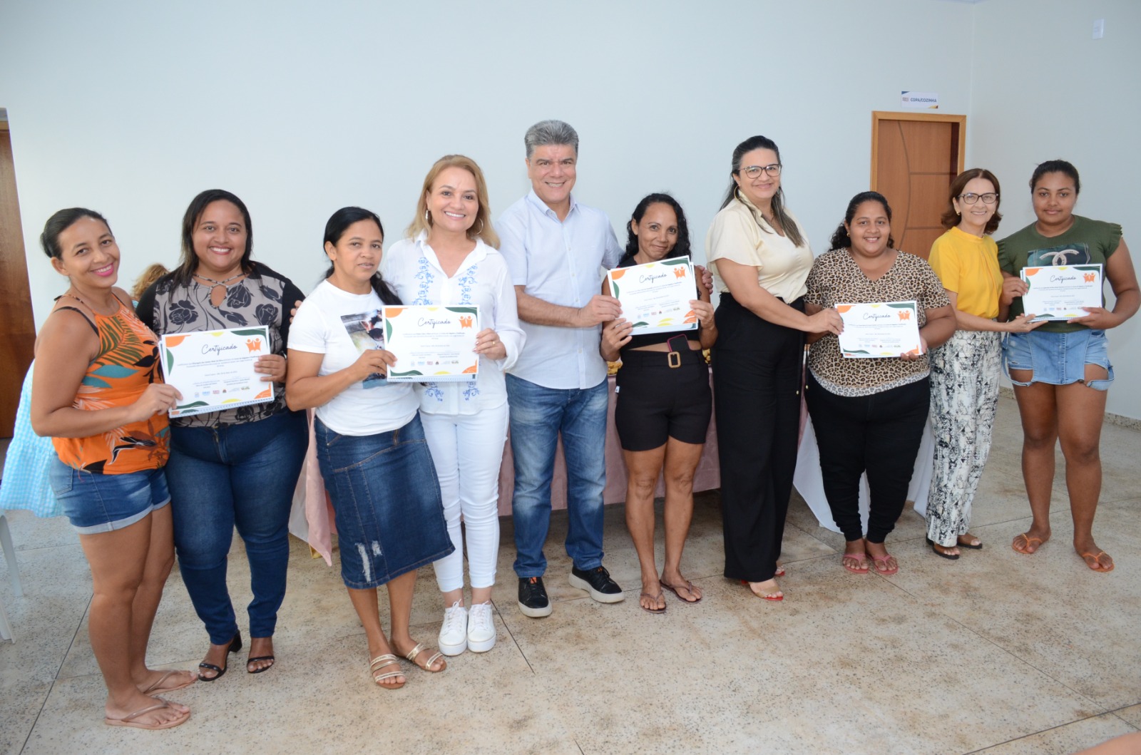 Dezenas de mulheres concluem curso de panificação e salgados no CRAS de Porto Franco