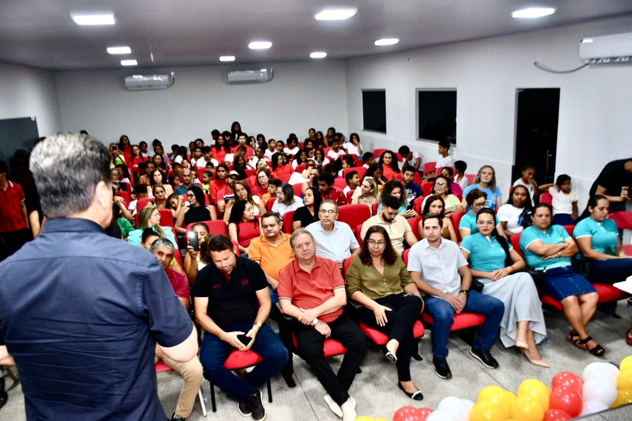 Prefeitura de Porto Franco entrega reforma da Escola de Tempo Integral Paulo Freire