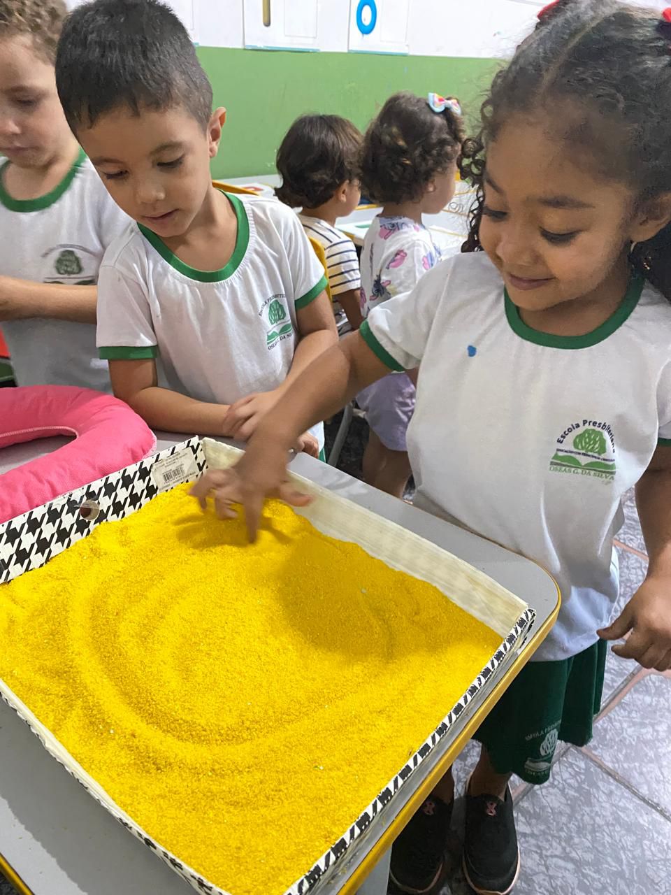 PORTO FRANCO: 1º lugar em Educação registra 85,33% de alunos alfabetizados e conquista selo our...
