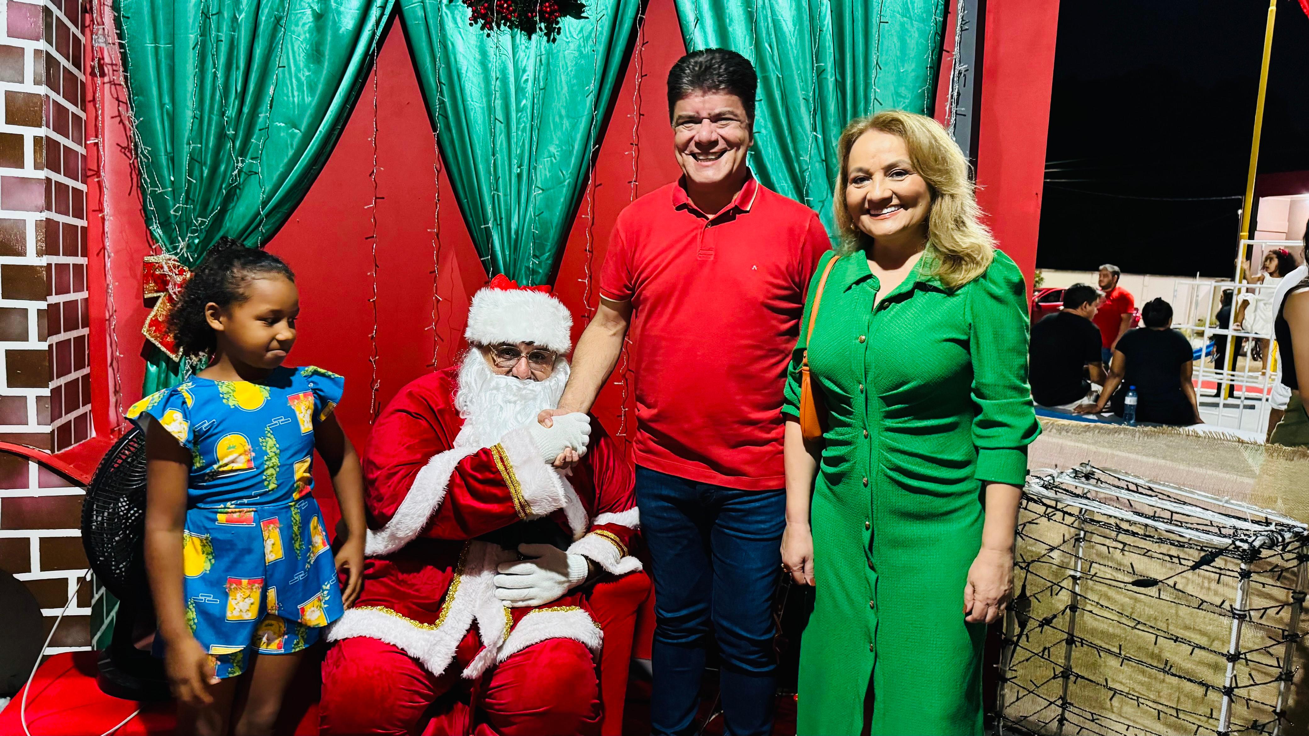 Inaugurada a Vila de Natal em Porto Franco: Luzes, Magia e Encanto na Praça da Família