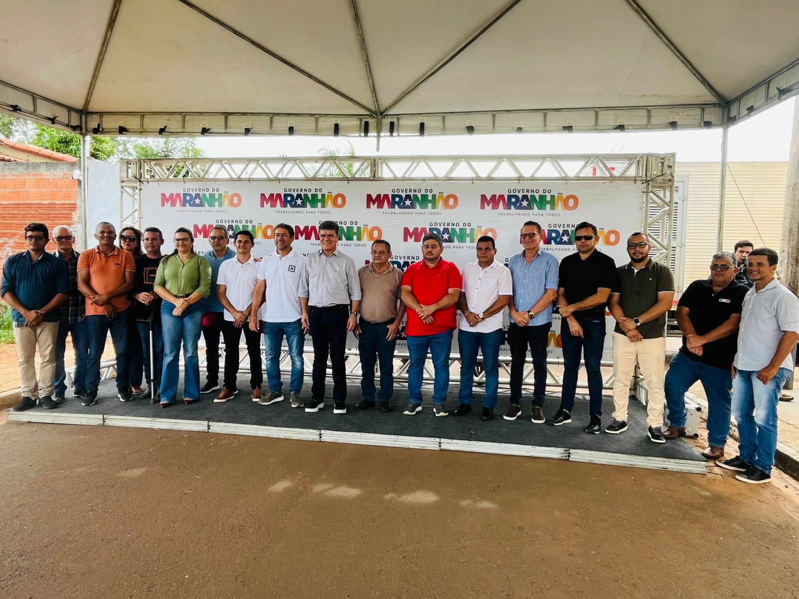 Prefeito Deoclides Macedo participa de anúncios de medidas emergenciais para minimizar impactos...