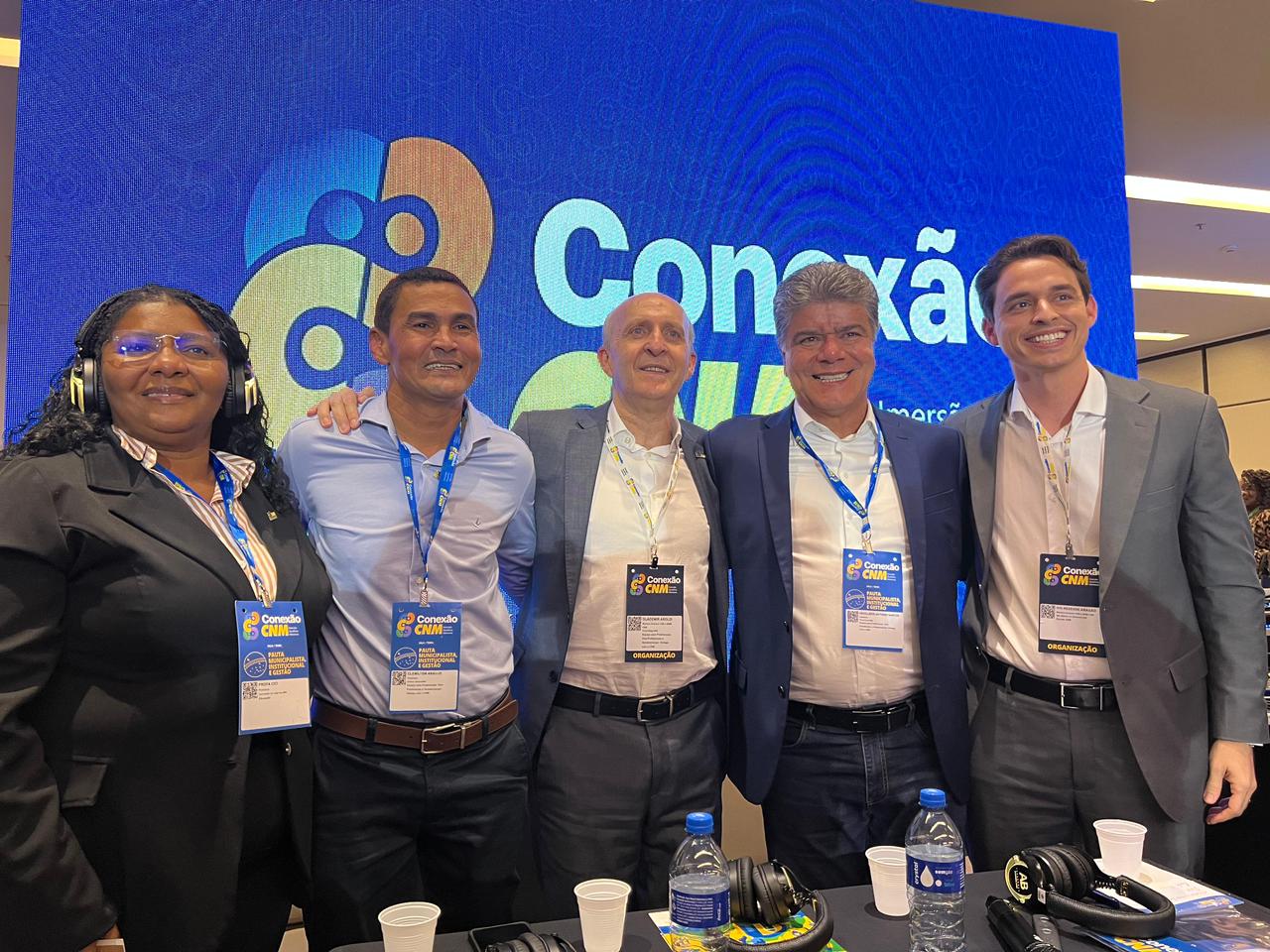 Prefeito Deoclides Macedo destaca importância de parcerias durante o Conexão CNM, em São Luís