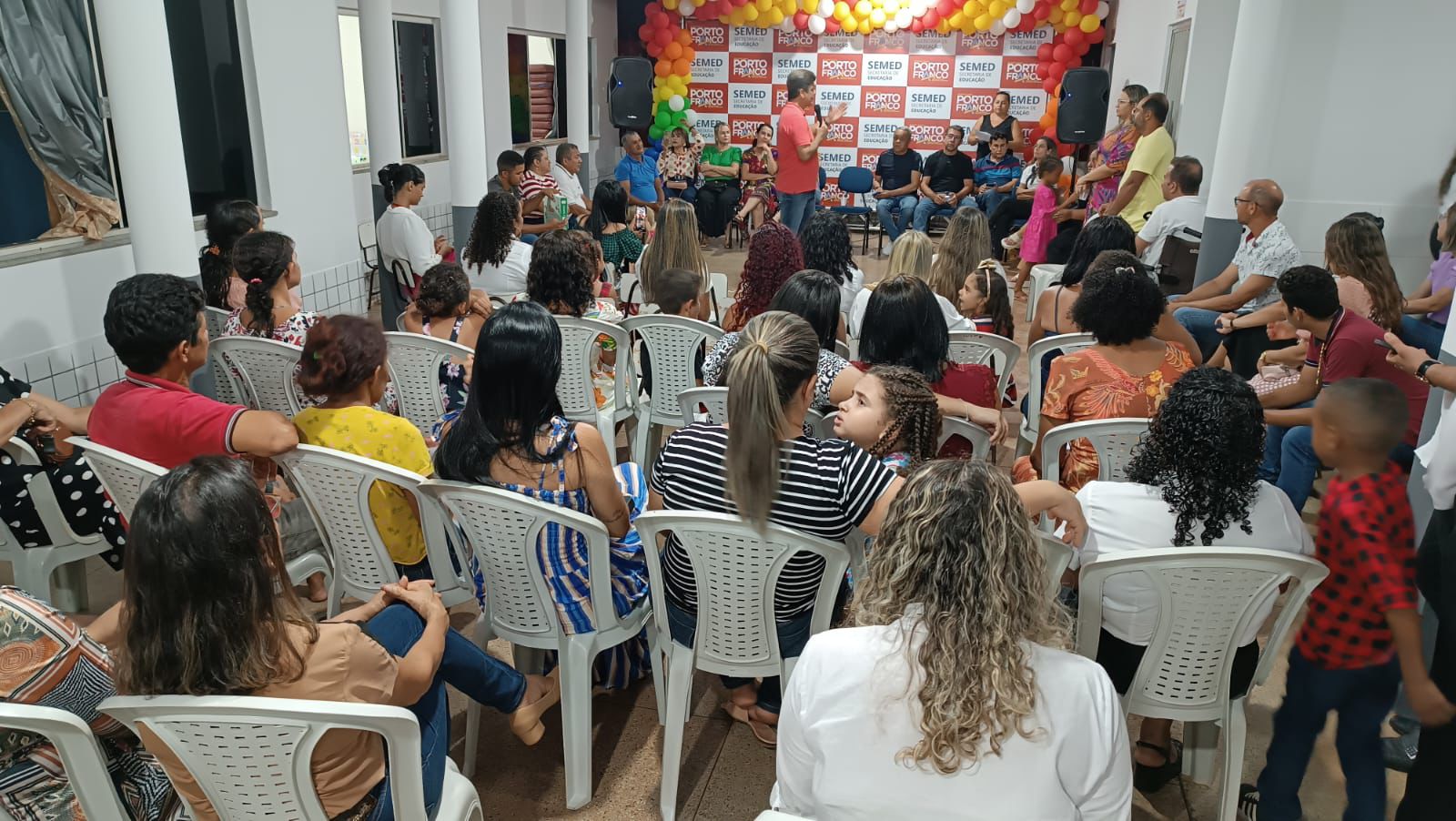 Prefeitura entrega reforma e ampliação da escola de Tempo Integral Professora Licinha